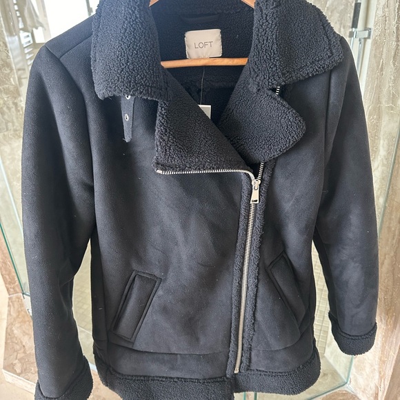 The Coziest New Jacket XS Loft take 20% off - Picture 4 of 8